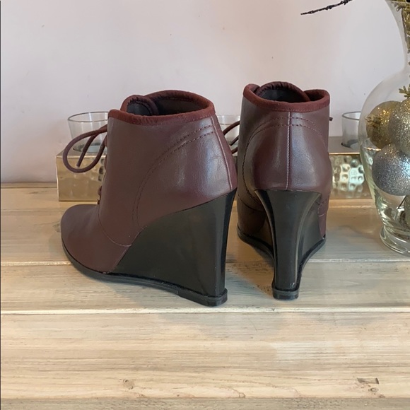 NineWest Cupcake in Oxblood Brown Bootie - Picture 2 of 8